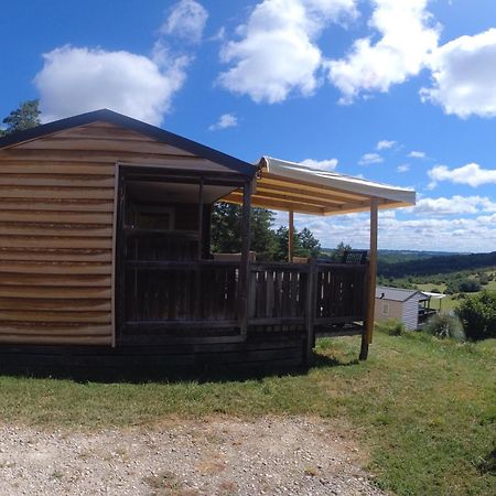 Camping Les Terrasses De Dordogne Rouffignac Saint-Cernin Exterior foto