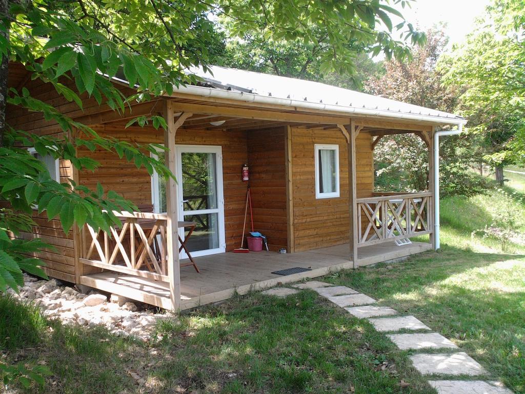 Camping Les Terrasses De Dordogne Rouffignac Saint-Cernin Quarto foto